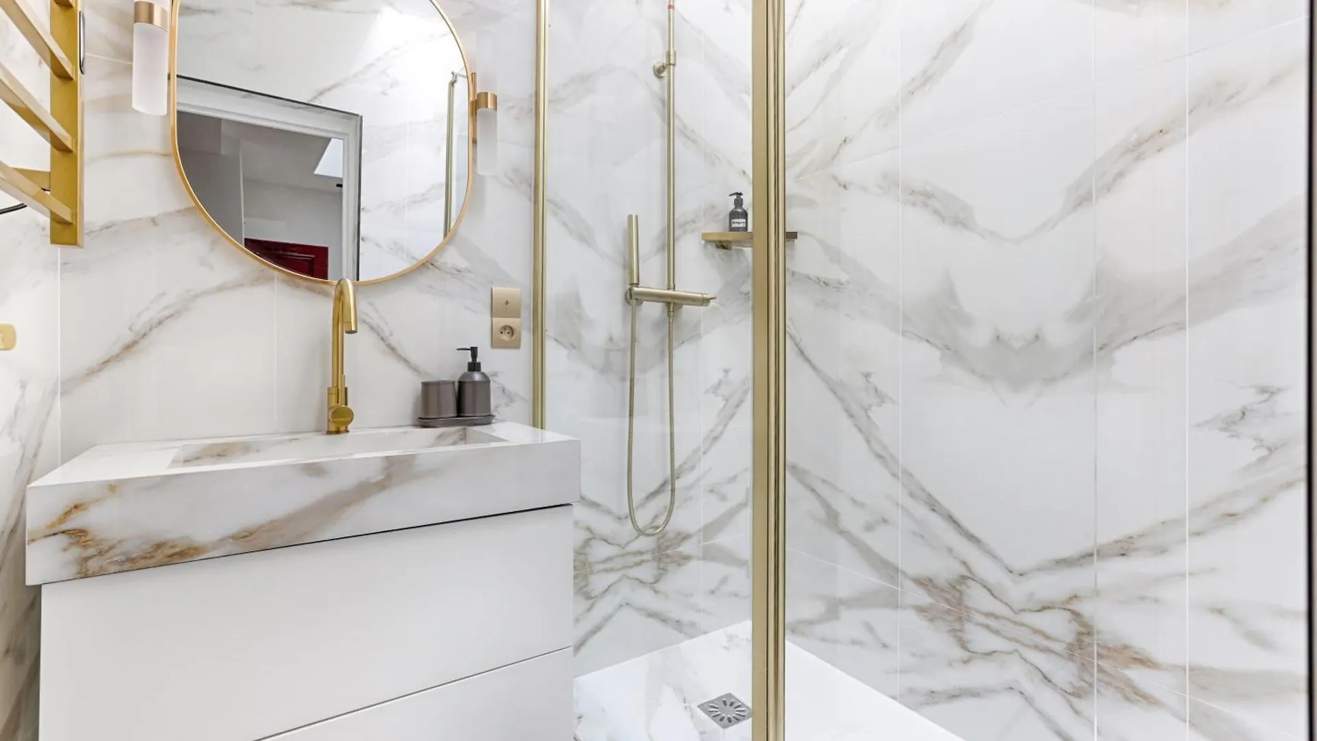Apartment Charming Pied A Terre Near Montmartre
